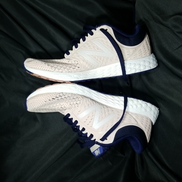 New Balance Women's Fresh Foam ZanteV4 Running size 8.5 Color:Conch Shell/Pigmen - Picture 8 of 17